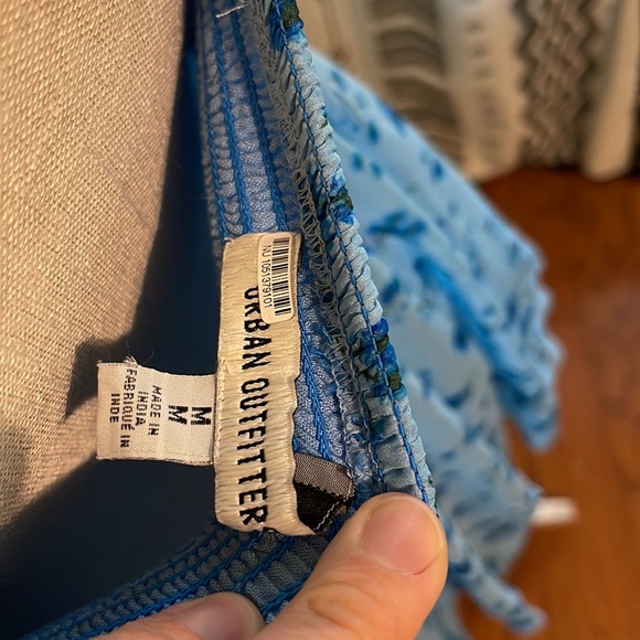 ☀️ Urban Outfitters Summer Dress Blue Flowery VNeck Cinched Medium Fits S - Picture 6 of 12